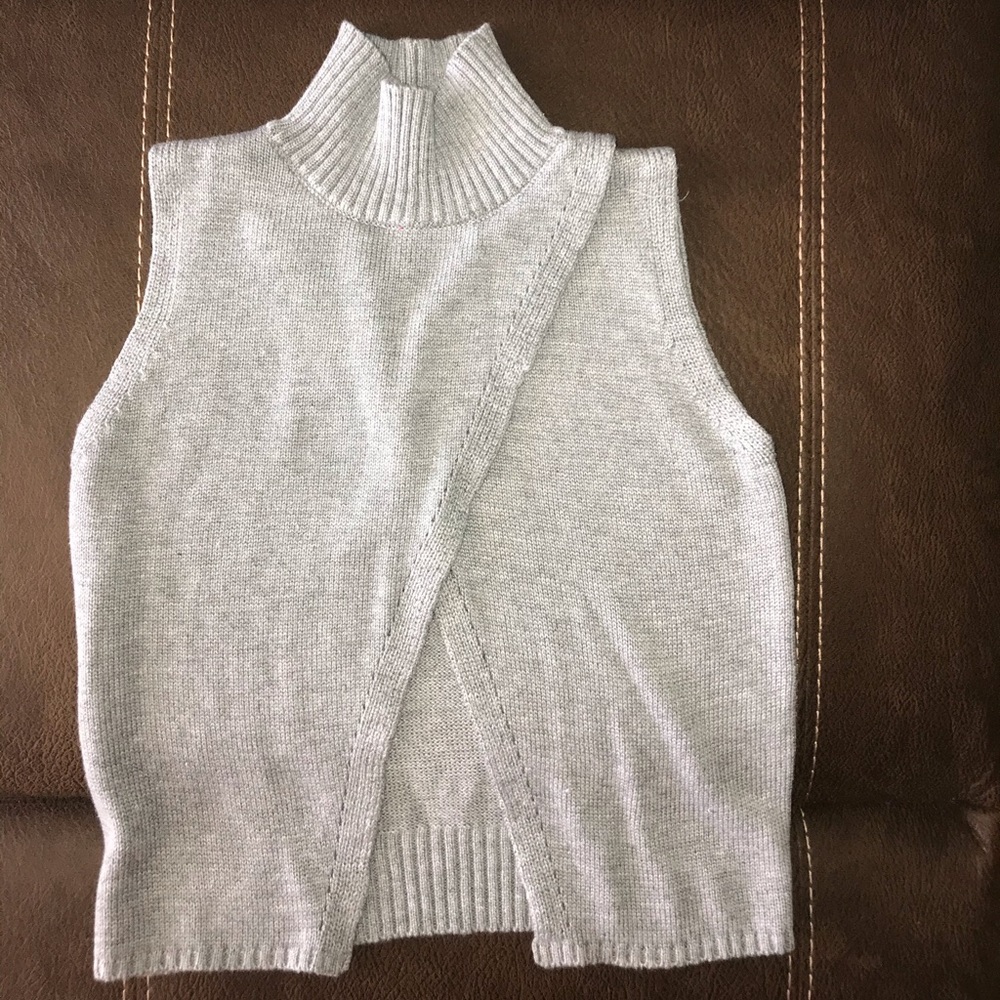 Sweater vest